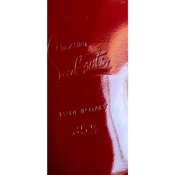 Elegant Nude Peep-Toe Heels - Picture 10 of 11